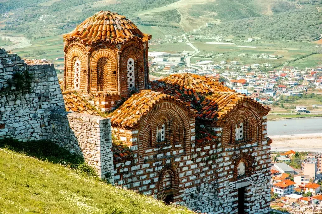 Berat Albania 2025: Complete Guide to the City of a Thousand Windows - Gallery Image 1