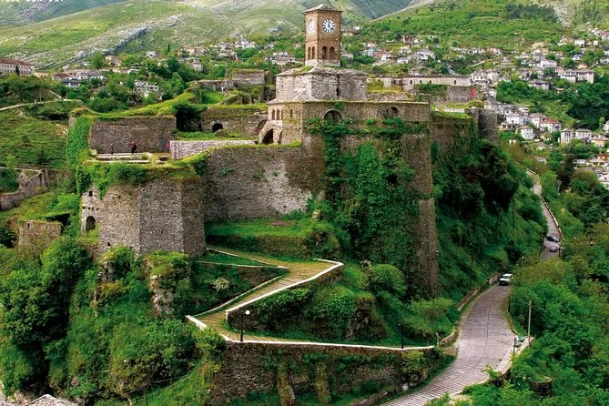 Blue Eye Spring & Lekursi Castle